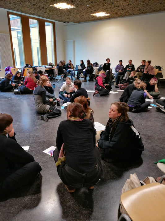 Vernetzungstag für FLINTA* an der Max-Bill-Schule